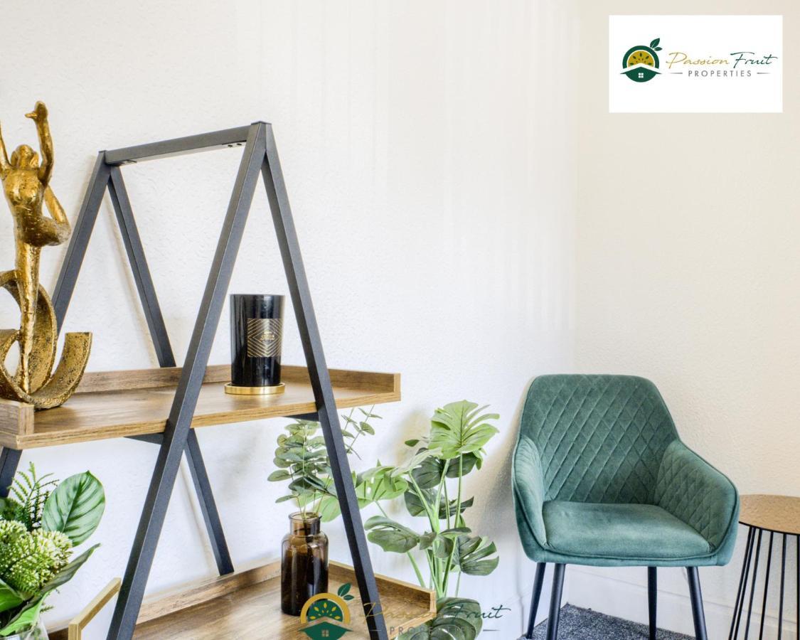 3 Bedroom Coventry House By Passionfruitproperties With Free Wi-Fi, Large Garden And Driveway - 52Nrc Екстериор снимка